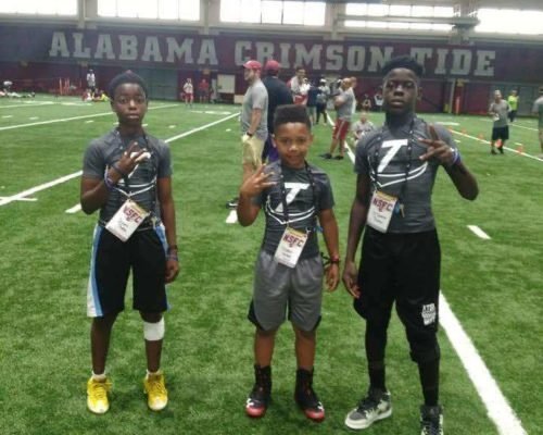 Technique Athletes youth at a college football camp